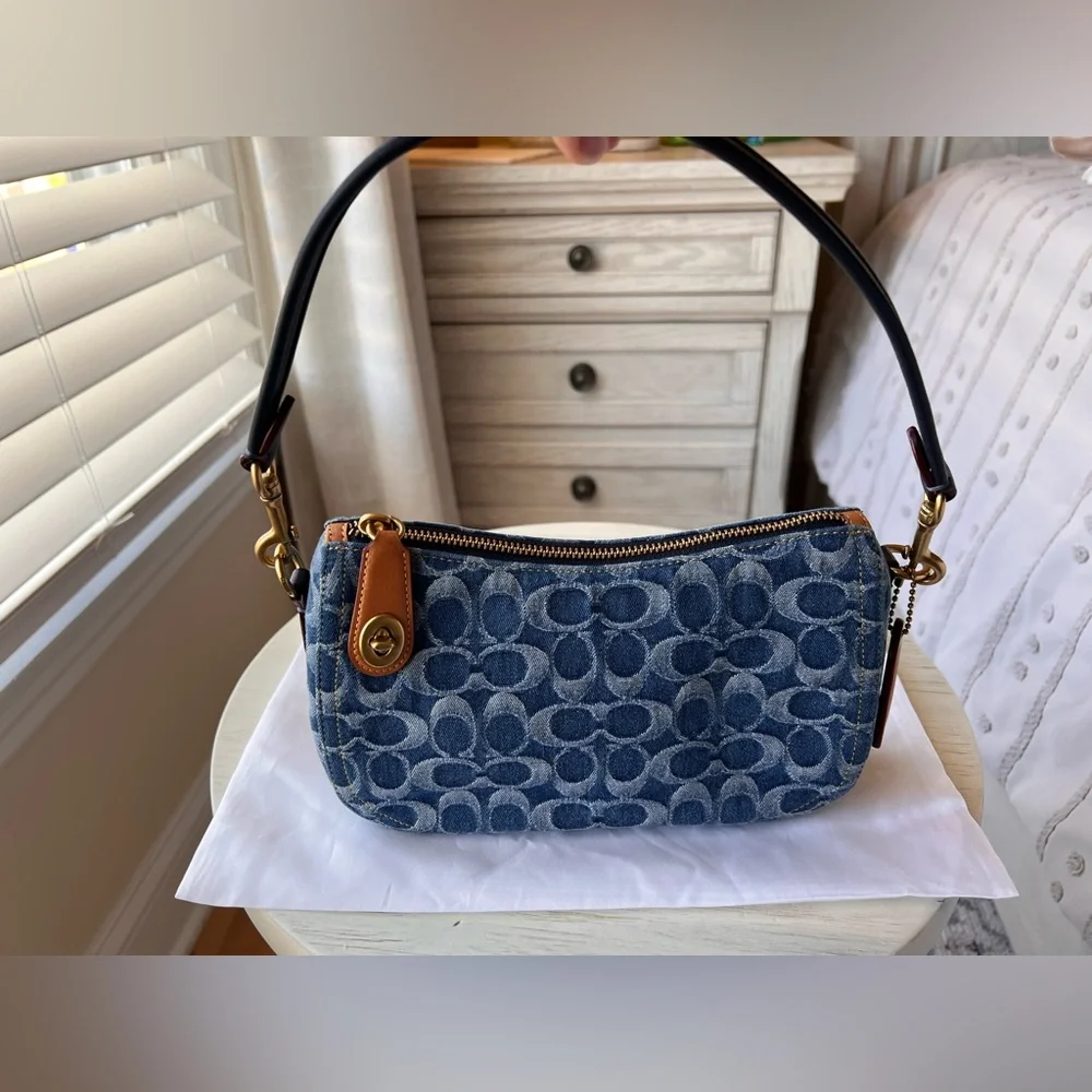 ✨ Coach Signature Denim Swinger Bag Purse Rare ✨ - Picture 5 of 16